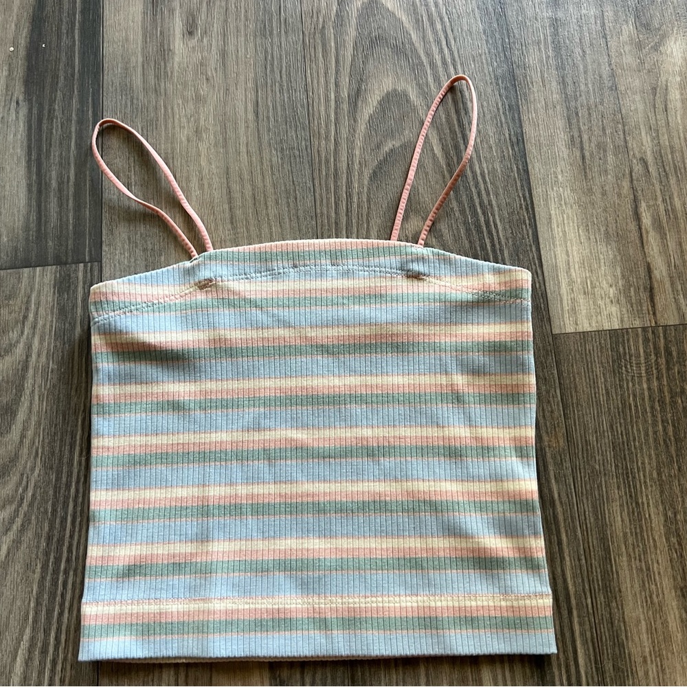 American Eagle crop top